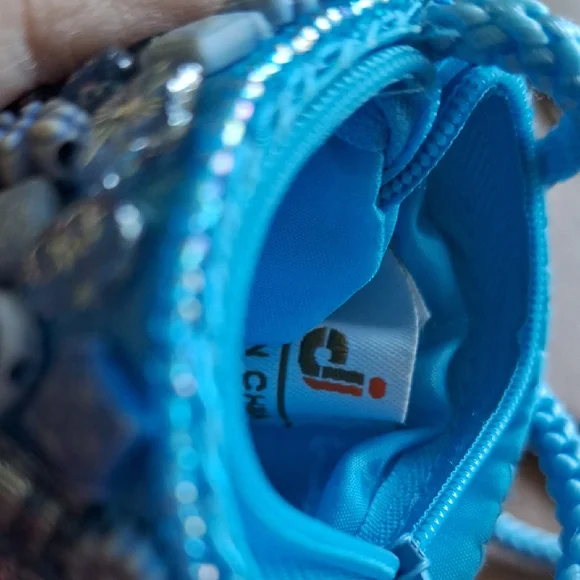 Beaded Teal Crossbody Phone Bag - Women - Picture 5 of 11